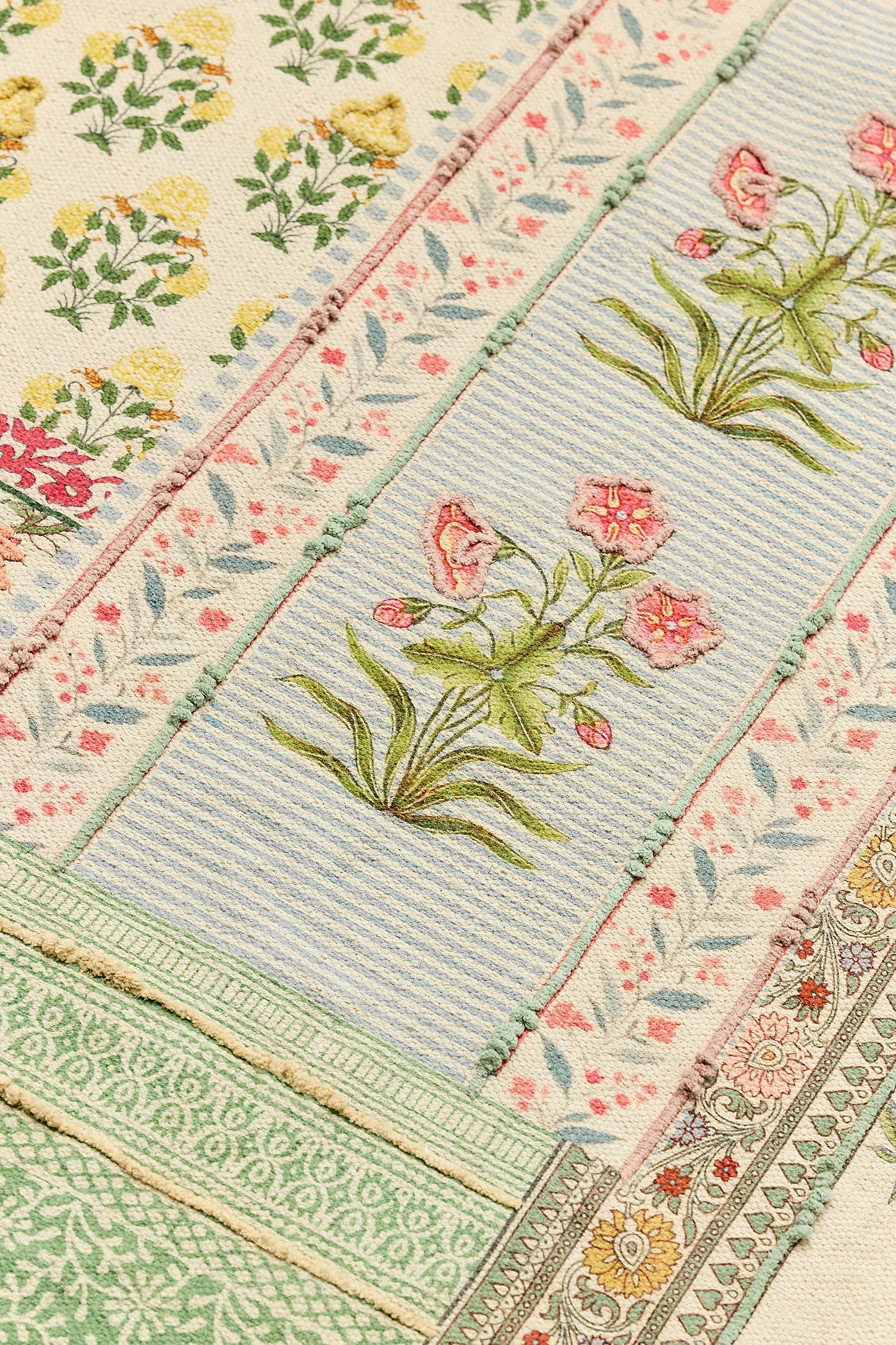 Embellished Patchwork 4x6 Rug - Pink 3