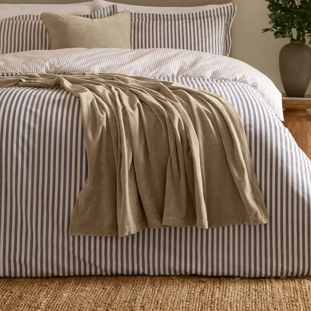 Yard Heavy Chenille Velvet Throw in White
