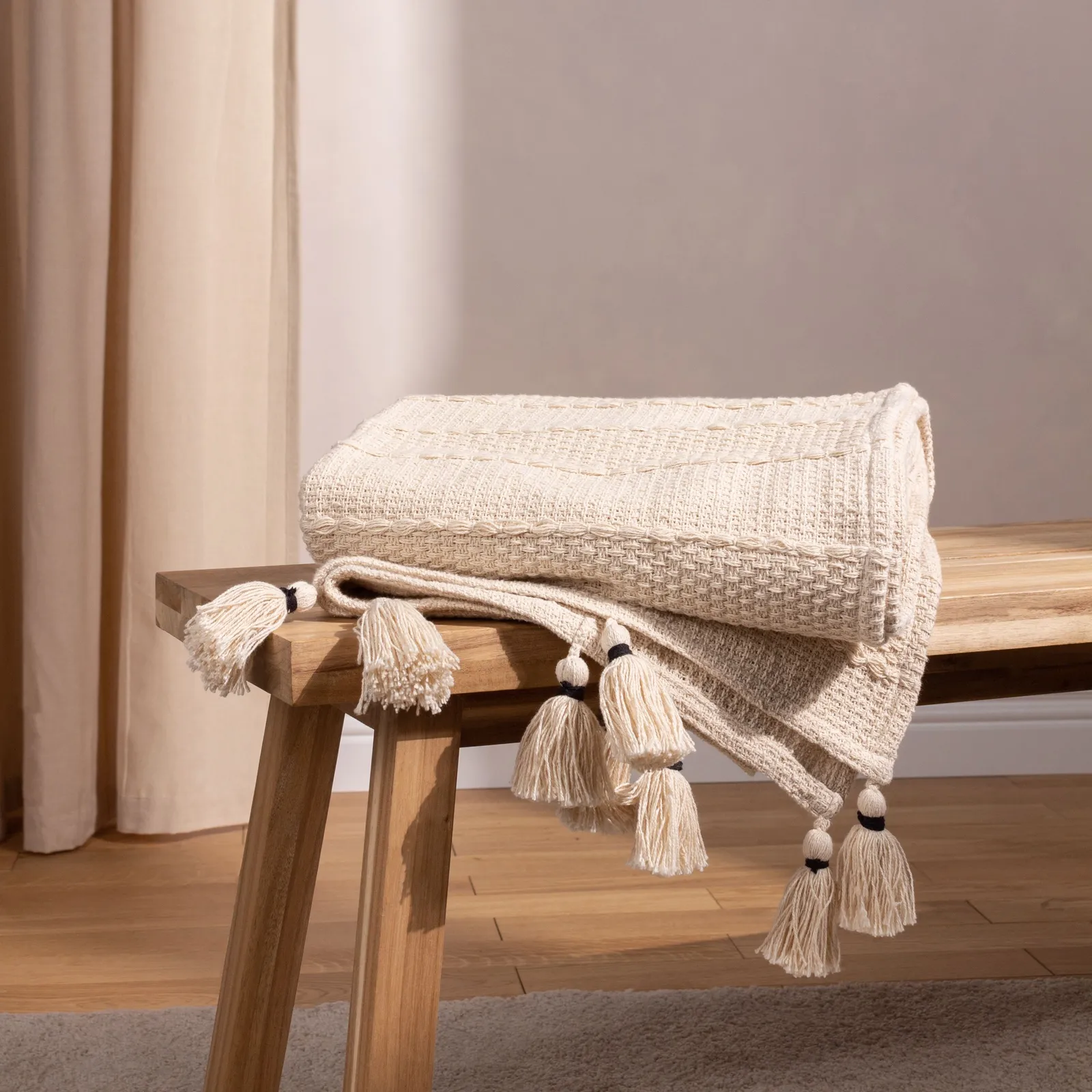 Yard Caliche 100% Cotton Woven Tasselled Throw in Natural
