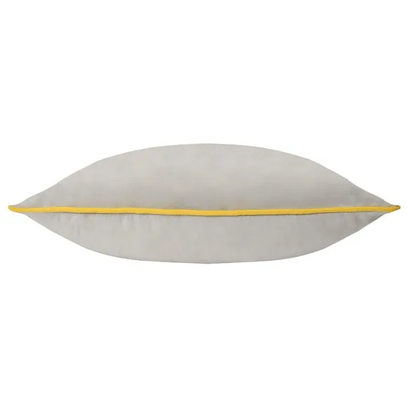 Furn. Square Cushion 3