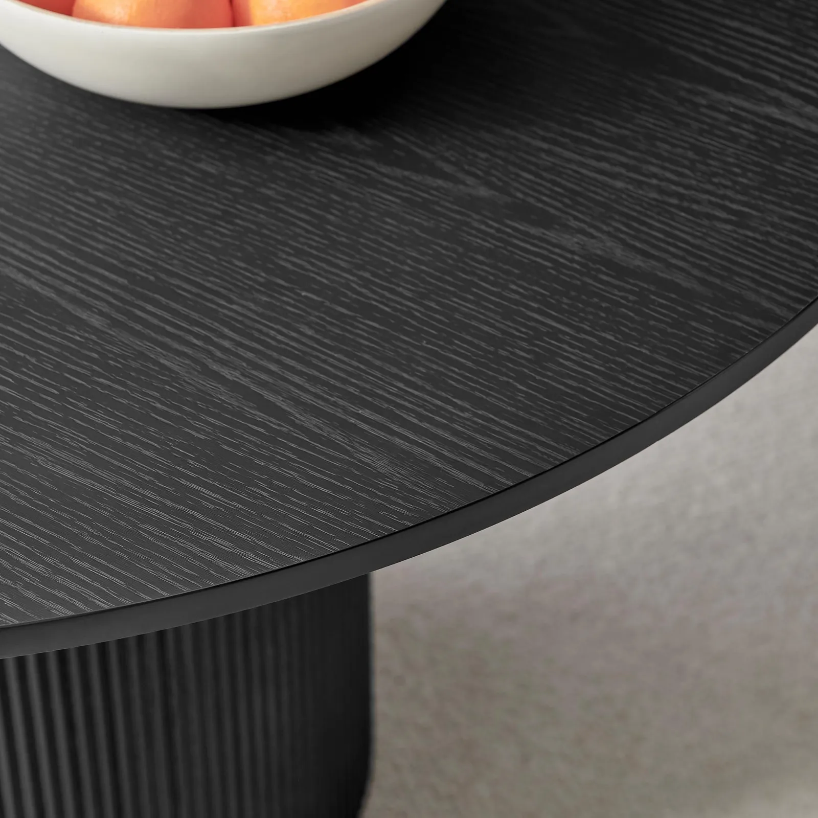 FurnitureboxUK Penrose Black Round Dining Table & 4 Oak Masa Chairs in Light Oak 5