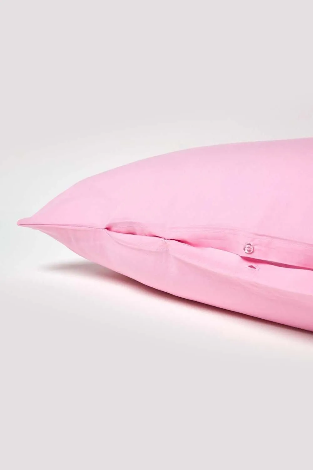 Homescapes Egyptian Cotton V Shaped Pillowcase 200 TC in Pink 4
