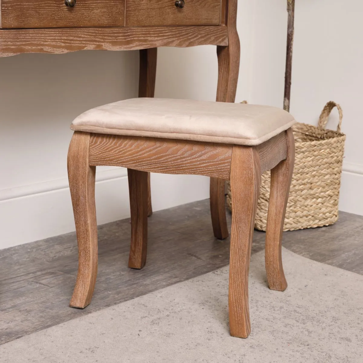 Melody Maison Dark Wood Dressing Table Stool - Ashwell Range in Dark Brown