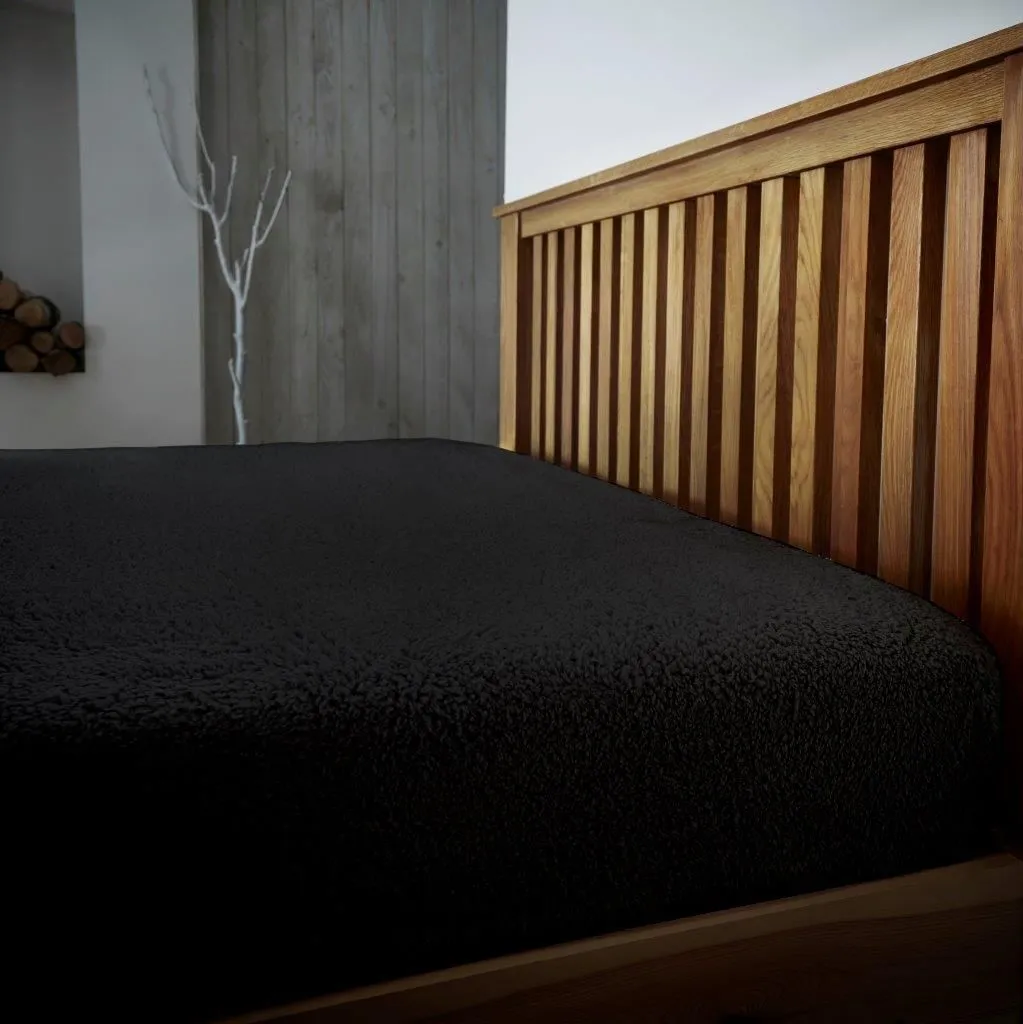 Smart Living Luxury Teddy Bear Fleece Fitted Sheet in Black 1
