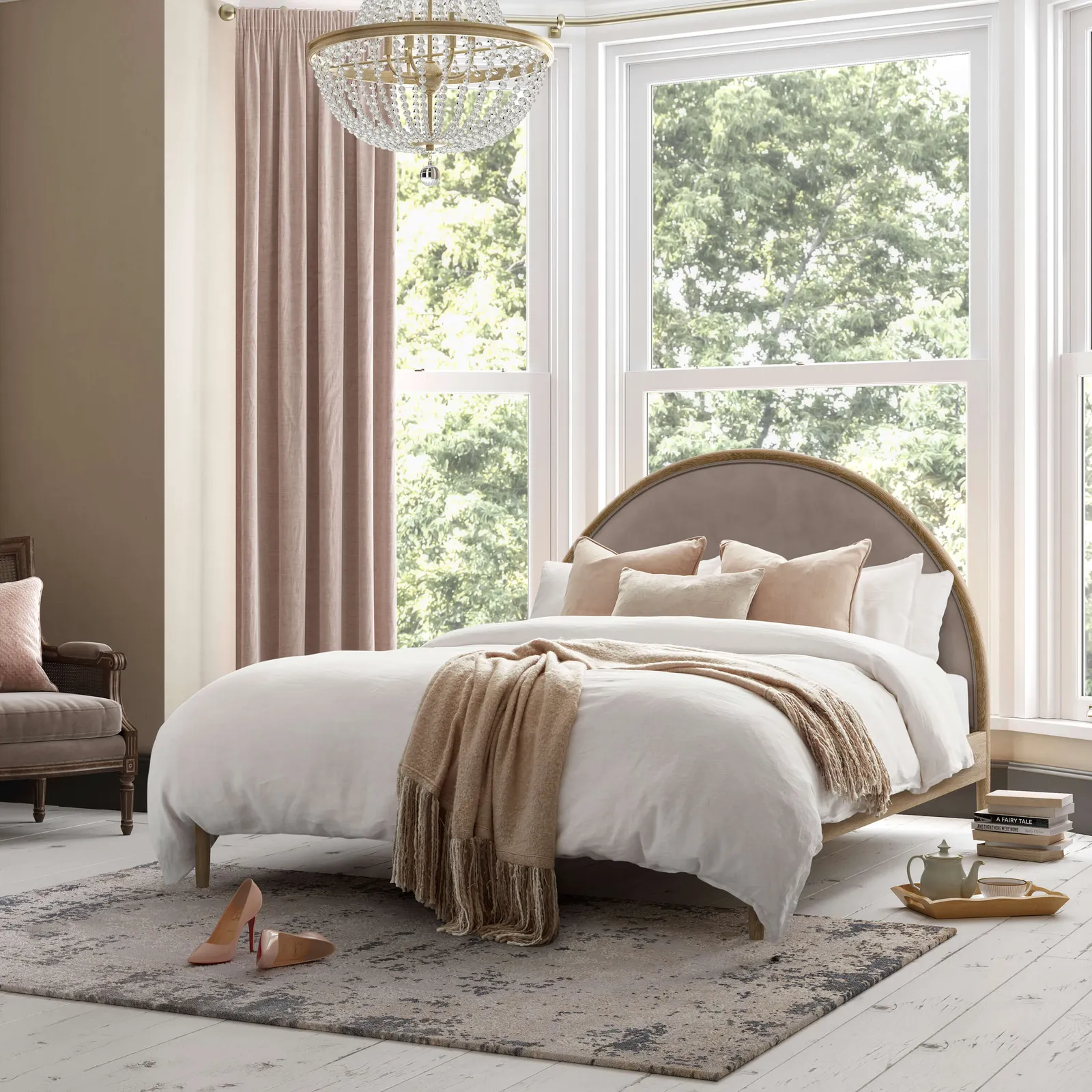 Aubrey Half Moon Bed, Natural / Weathered Oak, King