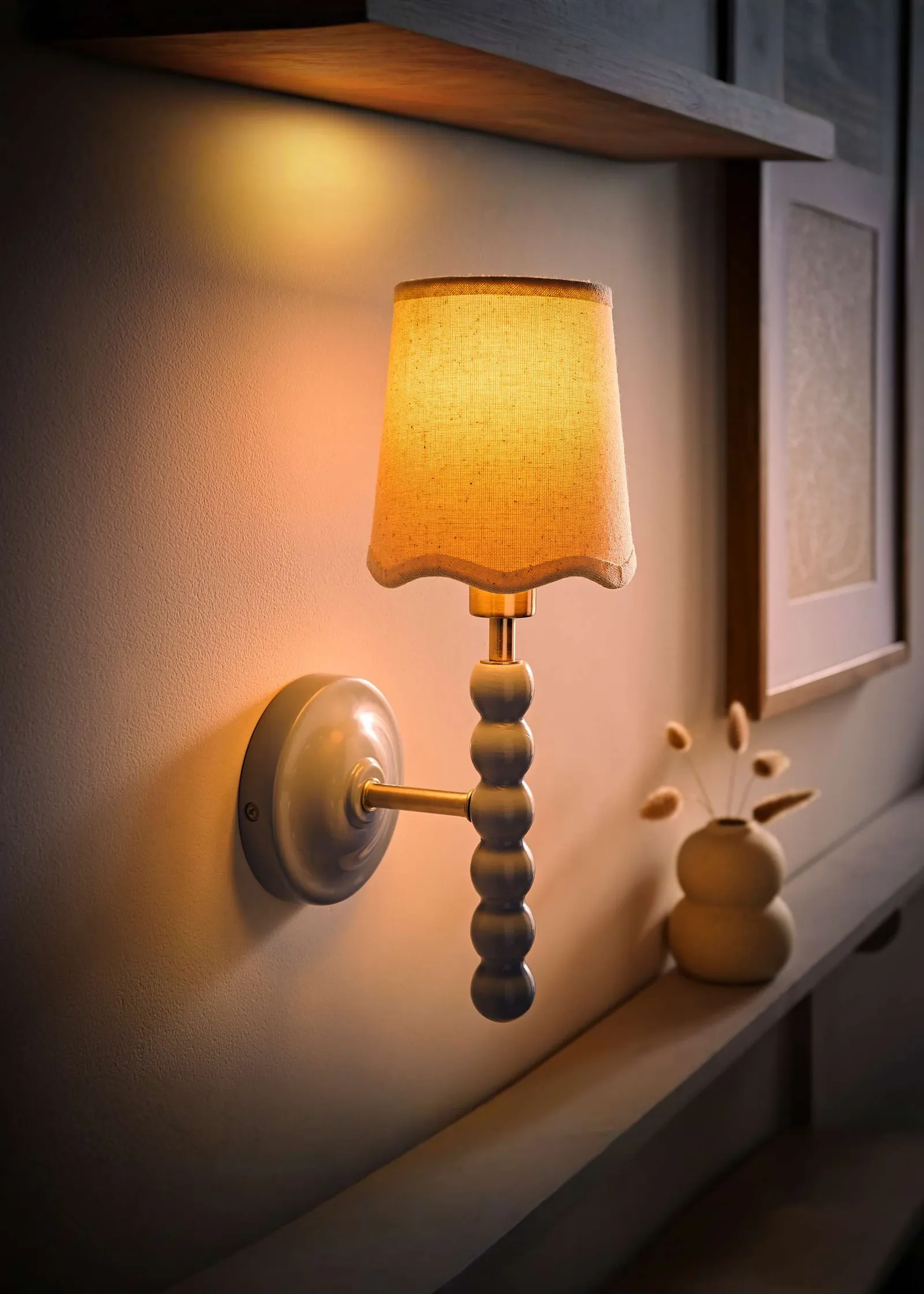 ValueLights Bobbins Pastel Bobble Wall Light & Natural Linen Trim Lamp Shade in Pale Blue 2