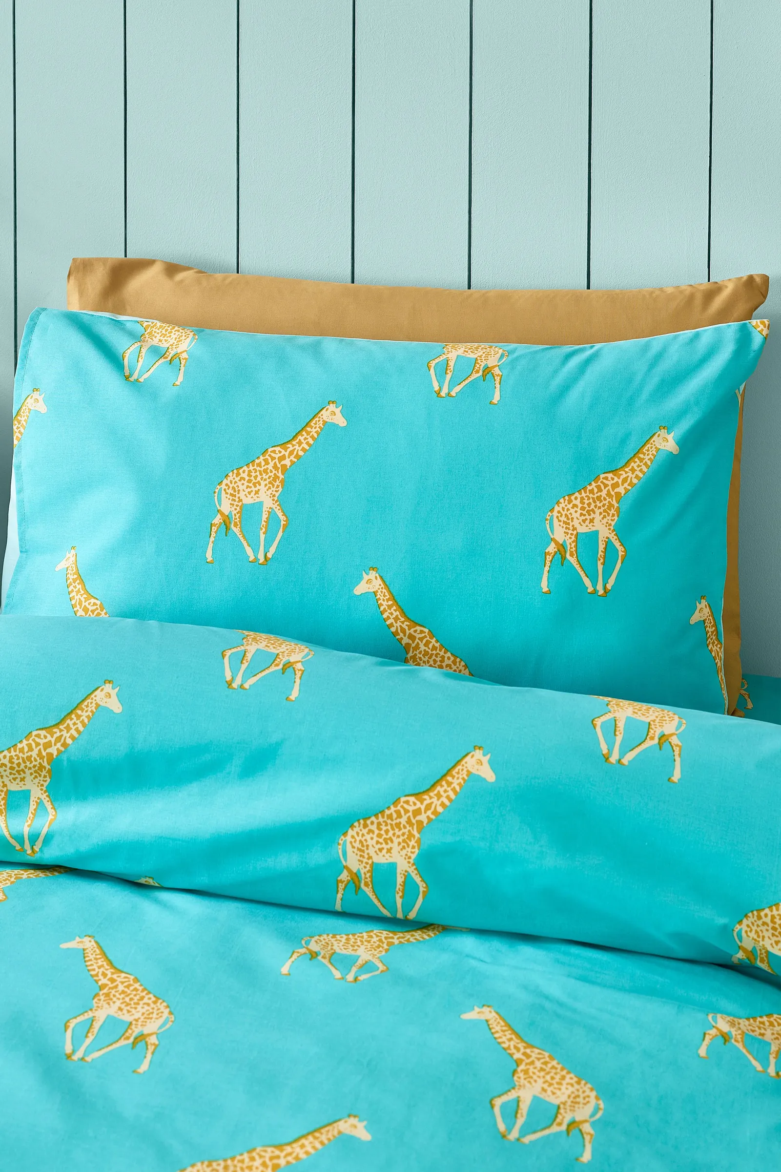 Catherine Lansfield 'Havin A Giraffe' Reversible Duvet Cover Set in Aqua 4