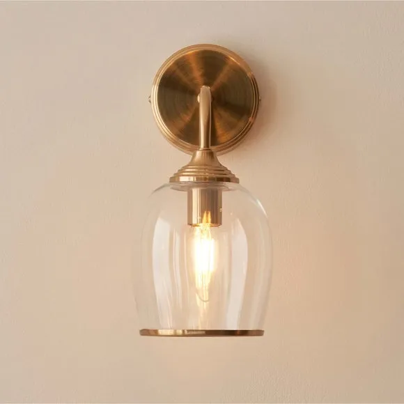 Vogue Leroy Wall Light 2
