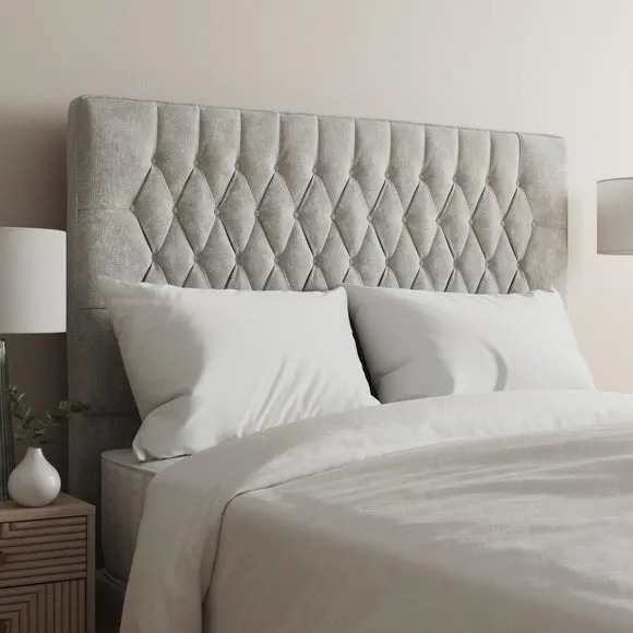 Luxury Velvet Chesterfield Headboard 1