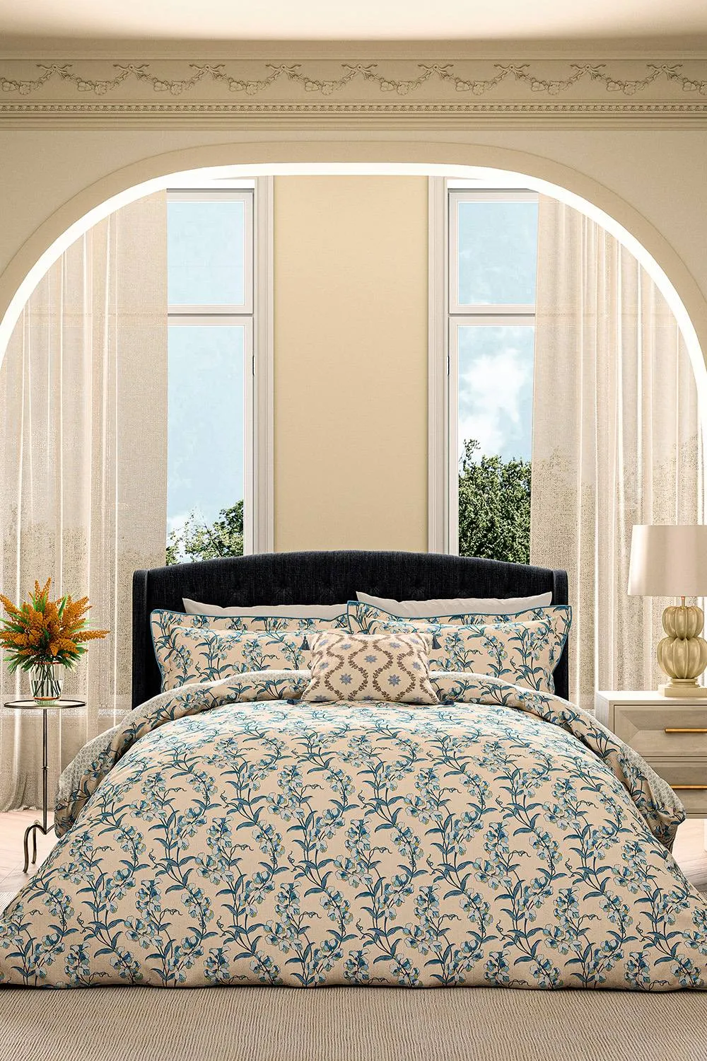 V&A 'Sweet Tendrils' Cotton Duvet Cover Set in Cream