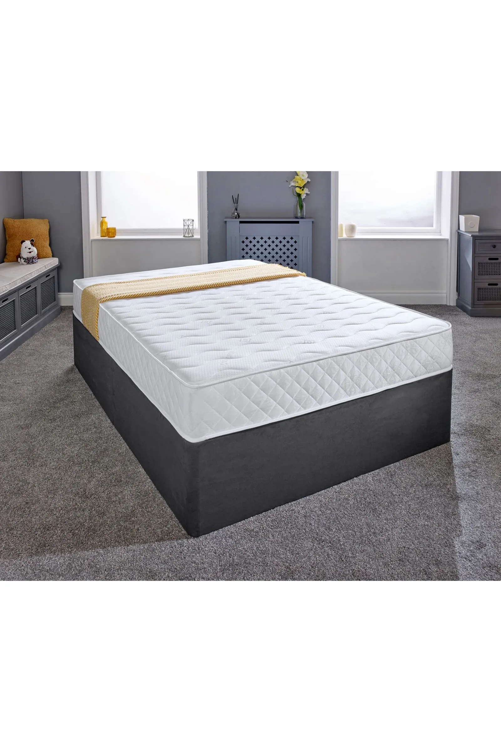 eXtreme Comfort Ltd Diamond Wave Innerspring Mattress 9 Inch Deep Quilted Sleep Surface in White