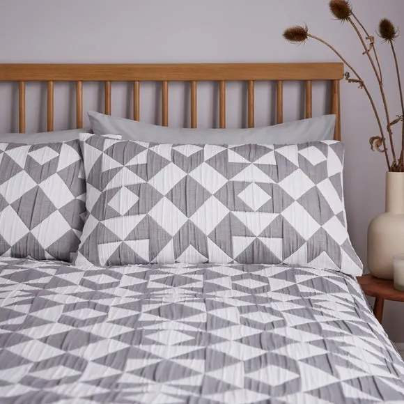 Finn Geo Duvet Cover & Pillowcase Set 2