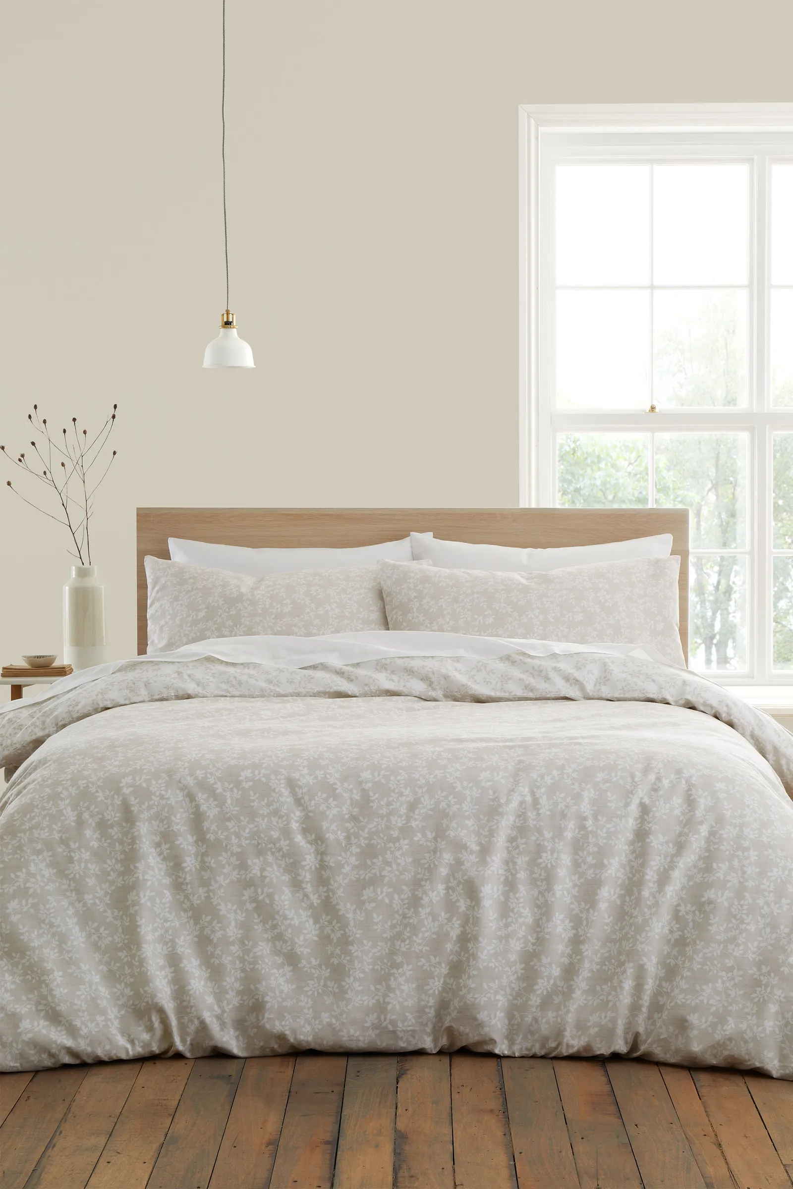 Bianca 'Shadow Leaves' 200TC Cotton Duvet Cover Set in Natural 1