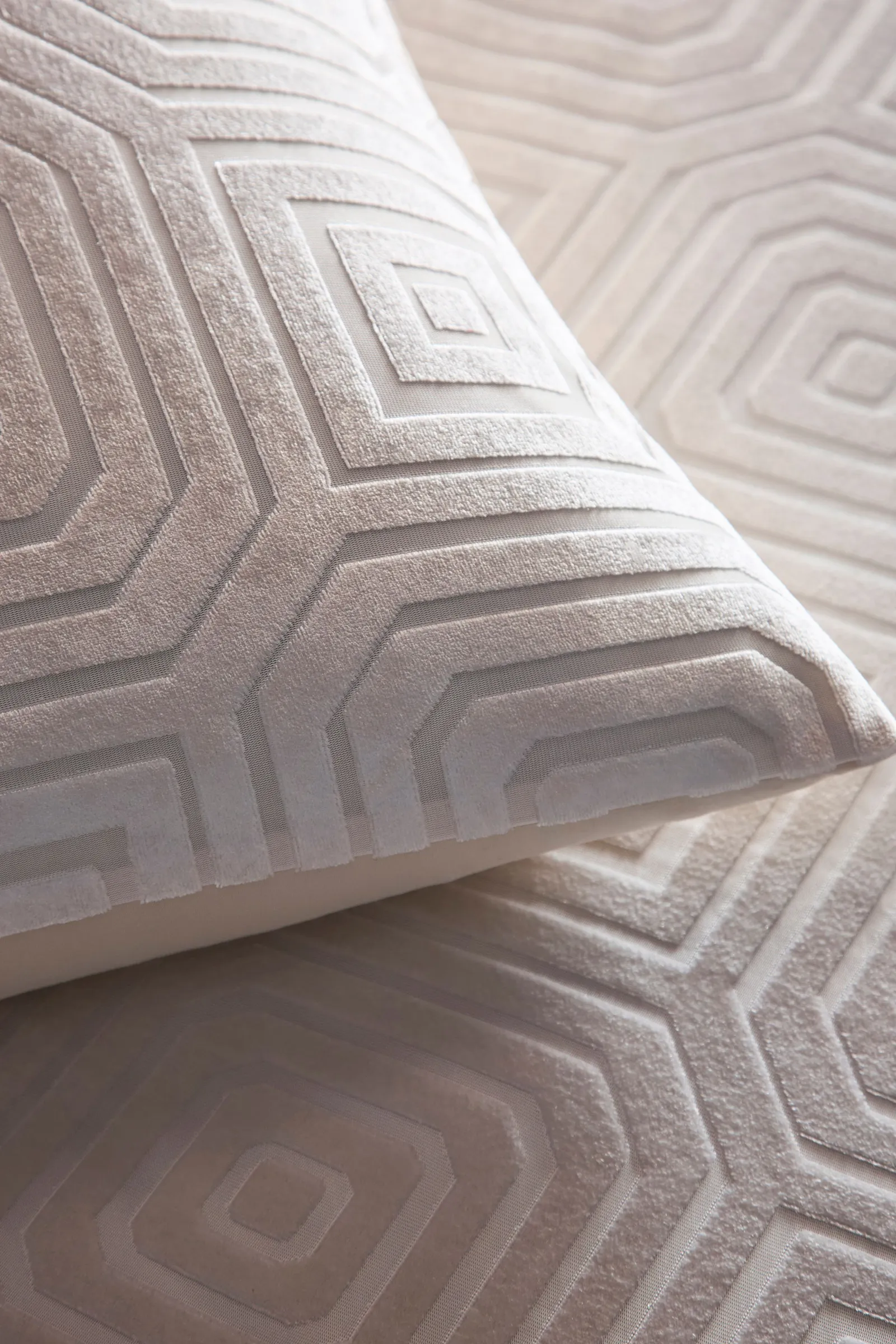Laurence Llewelyn-Bowen 'Emile' Geometric Jacquard Duvet Cover Set in Cream 3