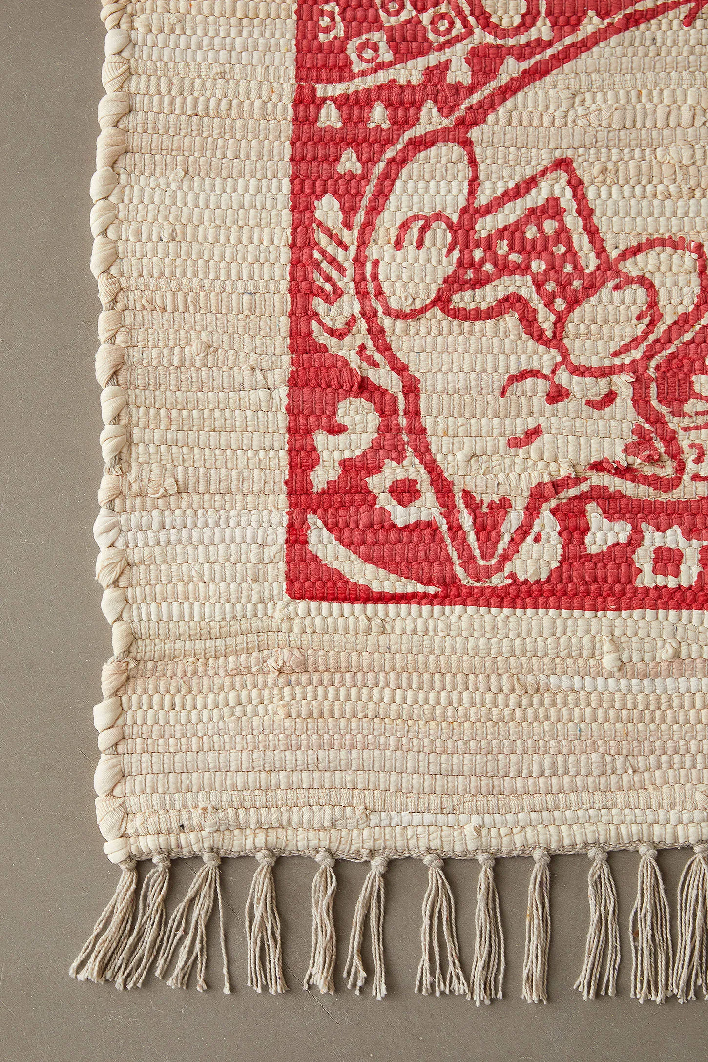 Queen Of Cats 2x3ft / 60x90cm Rug - Red 4