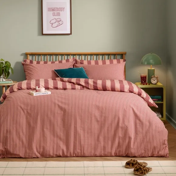 Furn. The Ultimate Stripe Polycotton Duvet Cover & Pillowcase Set 1