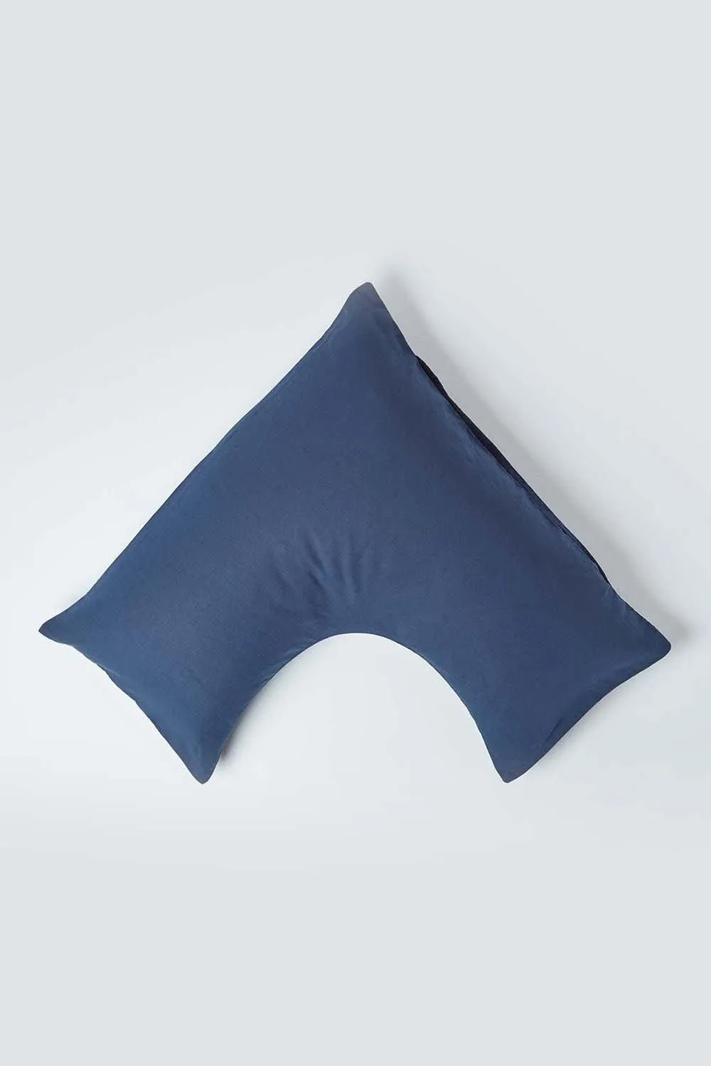 Homescapes Linen V Shaped Pillowcase in Navy