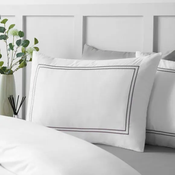 Catherine Lansfield So Soft Mono Satin Stitch Duvet Cover & Pillowcase Set 2