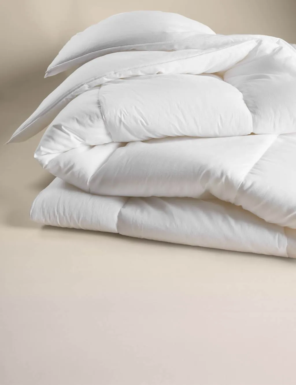M&S Stay Cool 10.5 Tog Duvet White