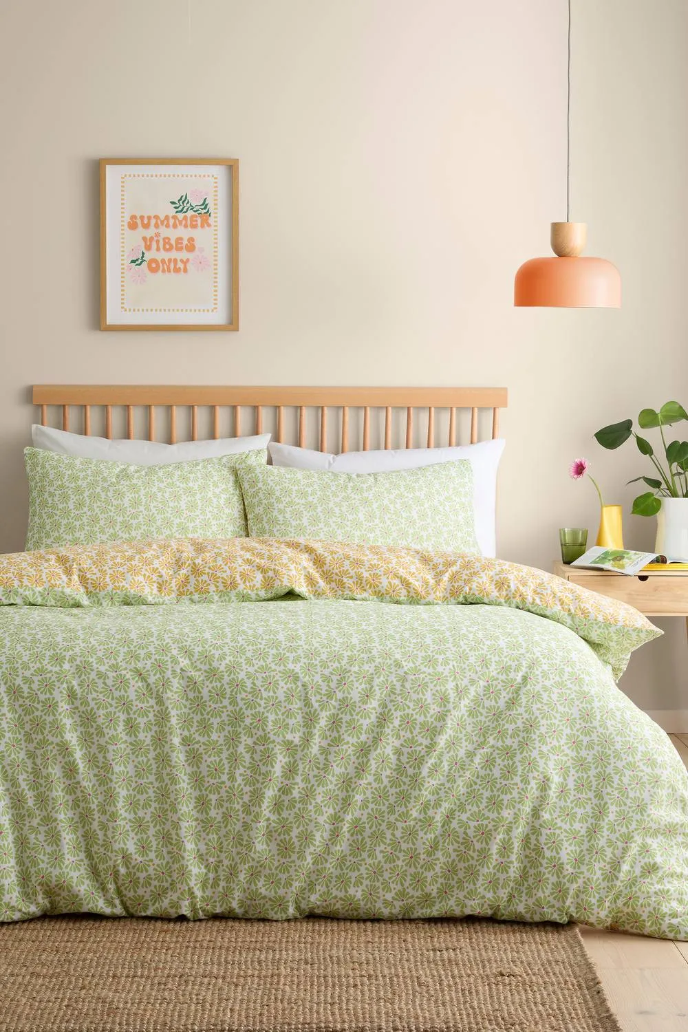 Fusion 'Retro Daisy Floral' Easy Care Duvet Cover Set in Yellow 4