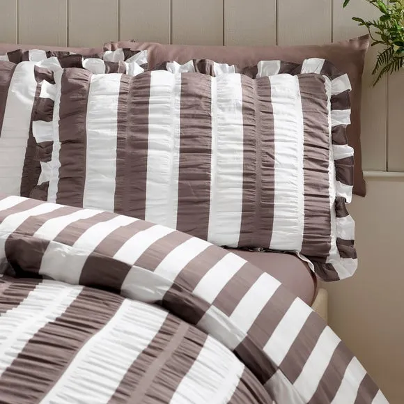 Catherine Lansfield Seersucker Frill Stripe Polycotton Duvet Cover & Pillowcase Set 3