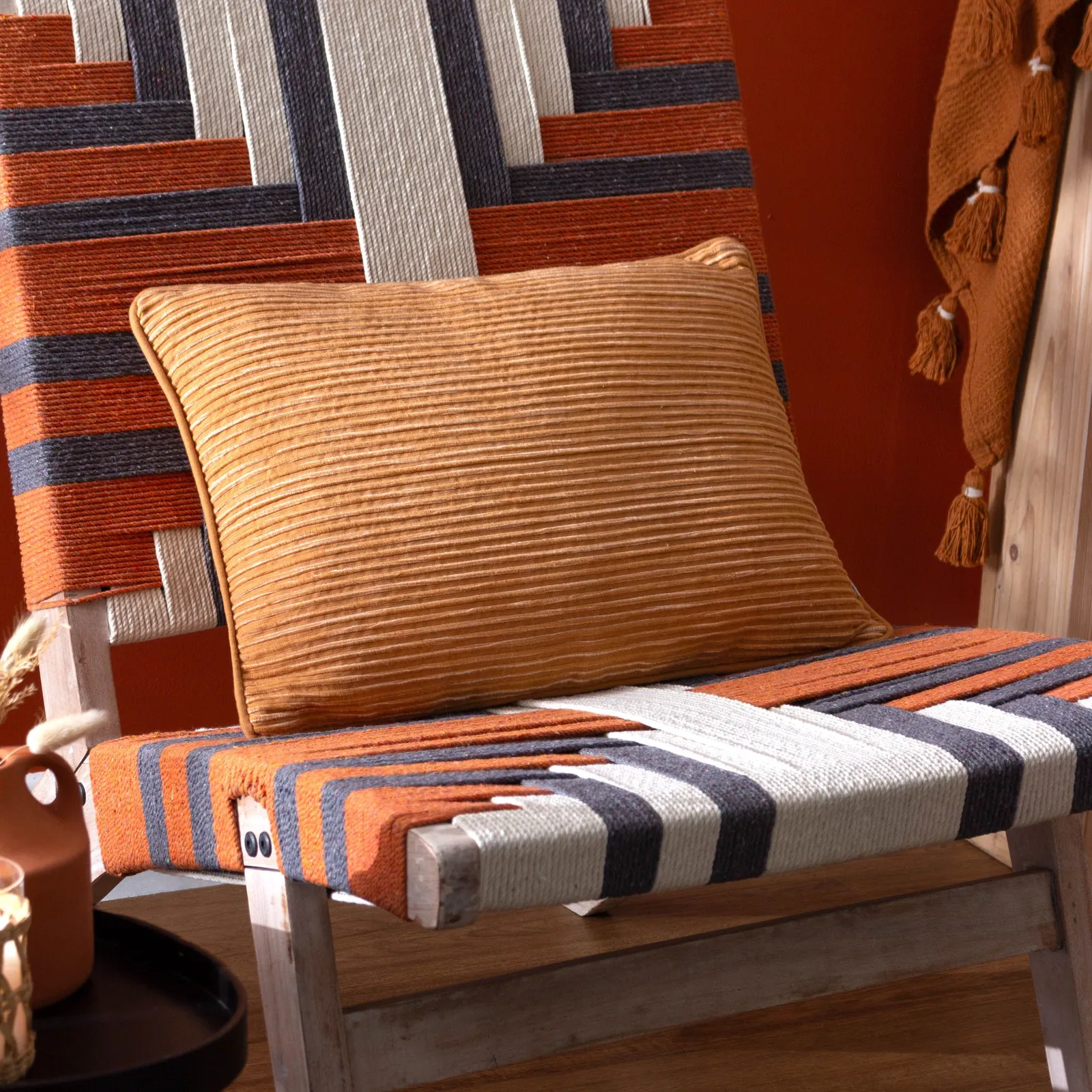 Yard Cove 100% Cotton Ribbed Cushion in Brown