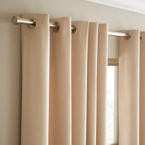 Luxe Velour Eyelet Curtains (Blackout Available) 1