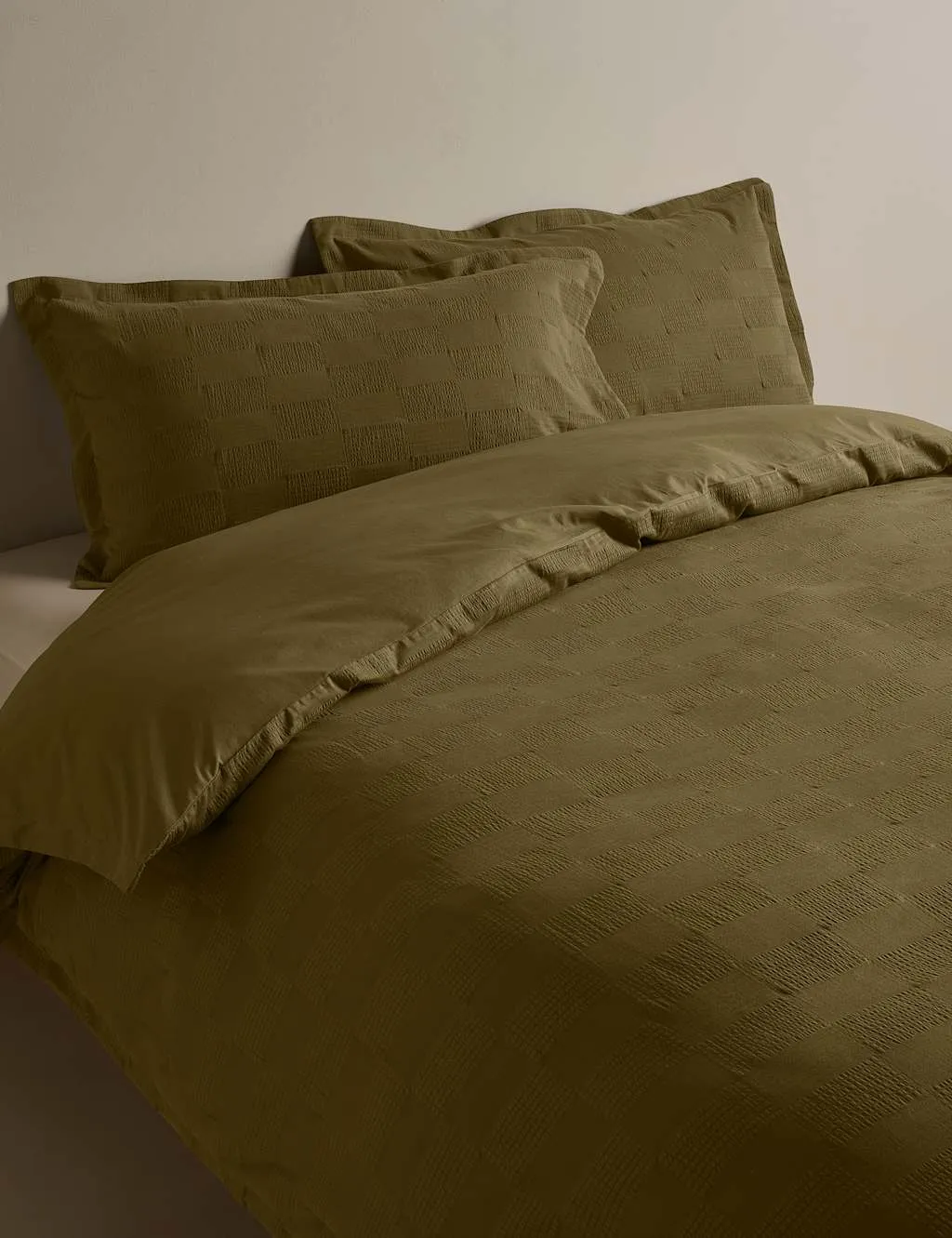 M&S Sateen Seersucker Checkerboard Bedding Set Moss