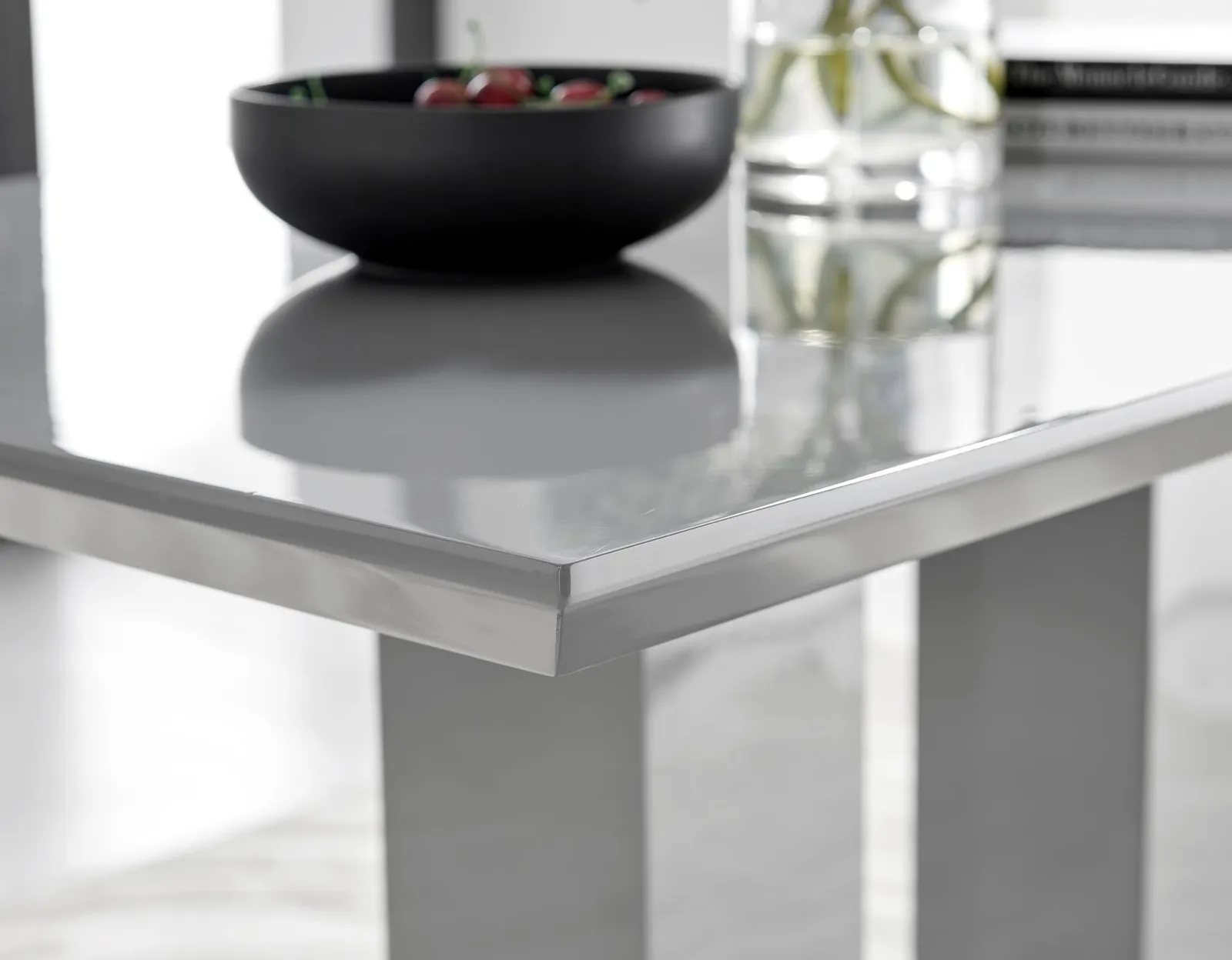 FurnitureboxUK Imperia Grey High Gloss 4 Seater Dining Table with Structural 2 Plinth Column Legs 4 Soft Velvet Silver Leg Milan Chairs 4