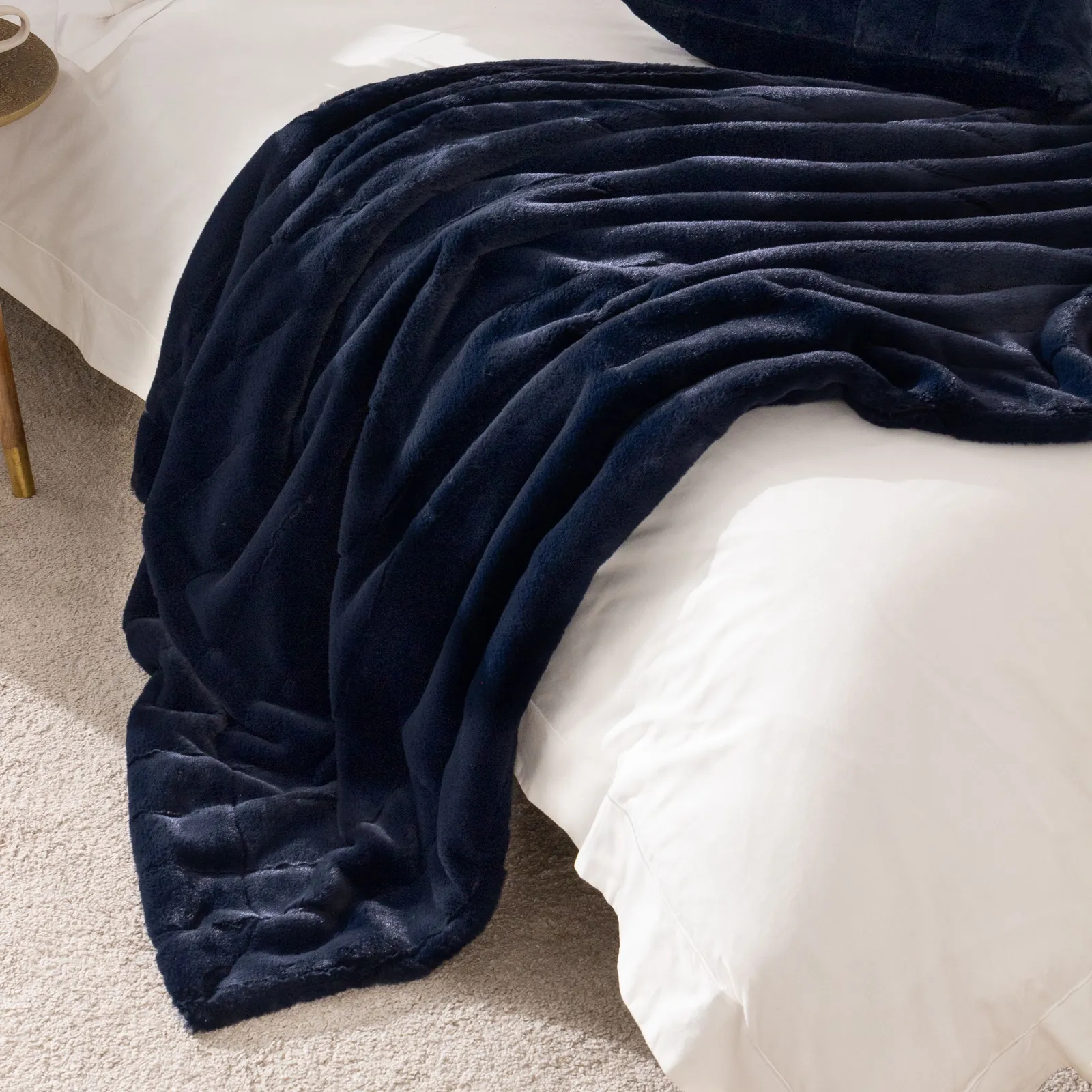 Paoletti Empress Alaskan Faux Fur Throw in Navy