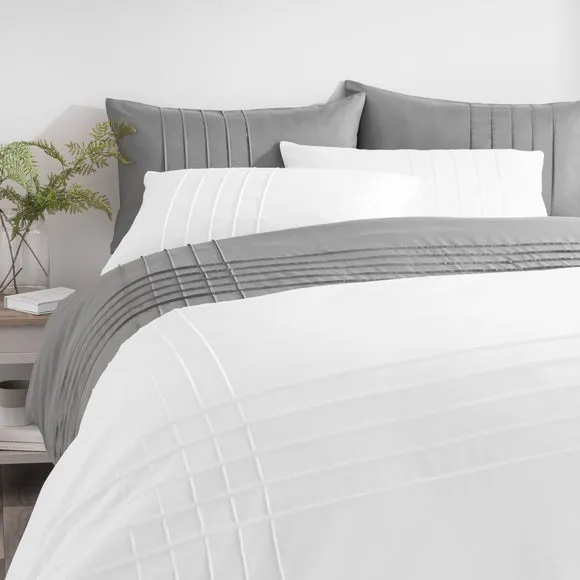 Jessa Pintuck Duvet Cover & Pillowcase Set 3