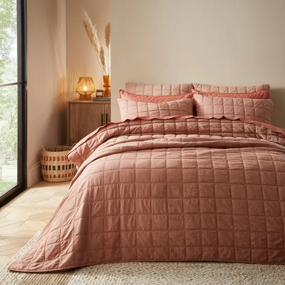Evana Stitch Quilted Bedspread 1