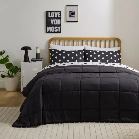 Holden Bedspread 1