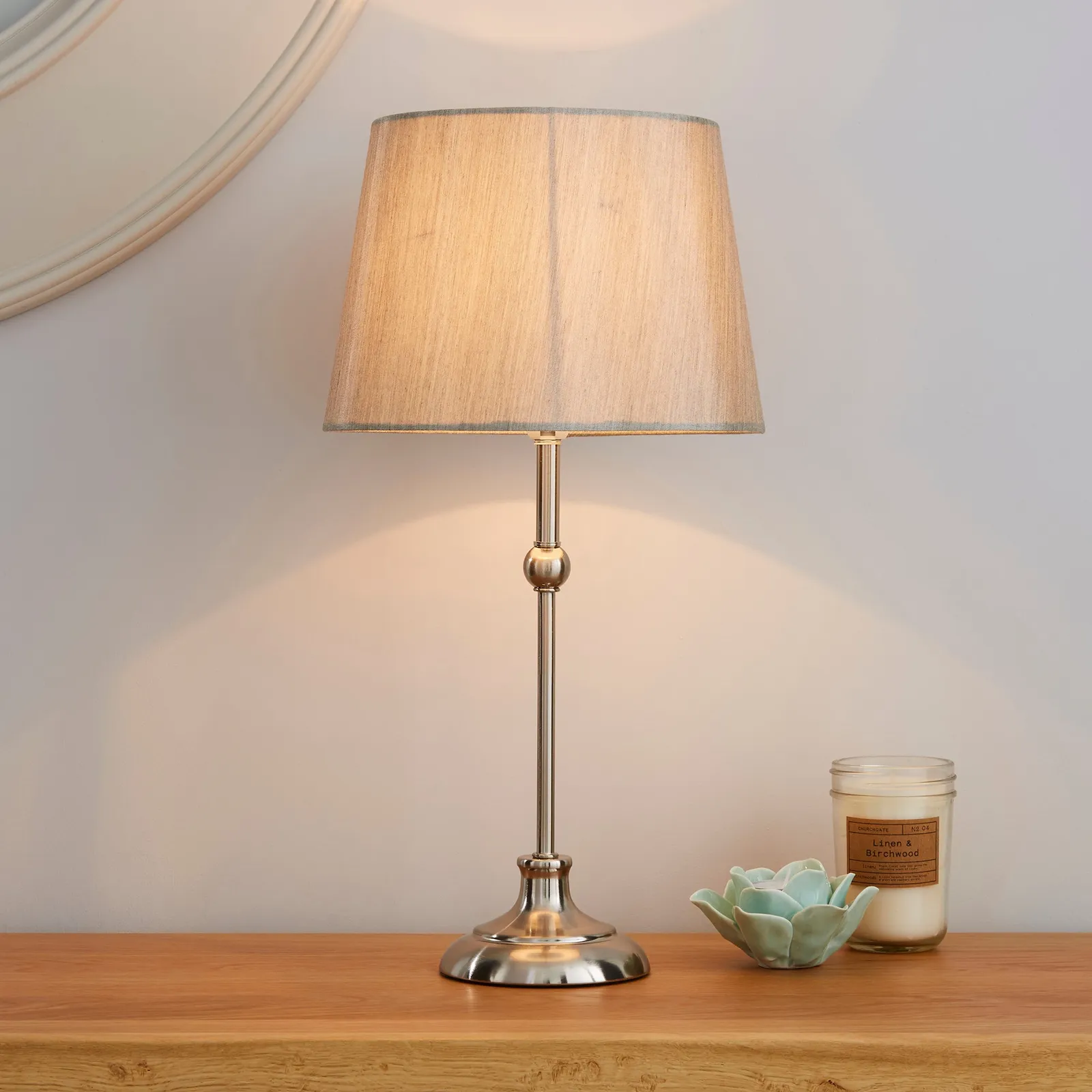 Metal Ball Table Lamp 1
