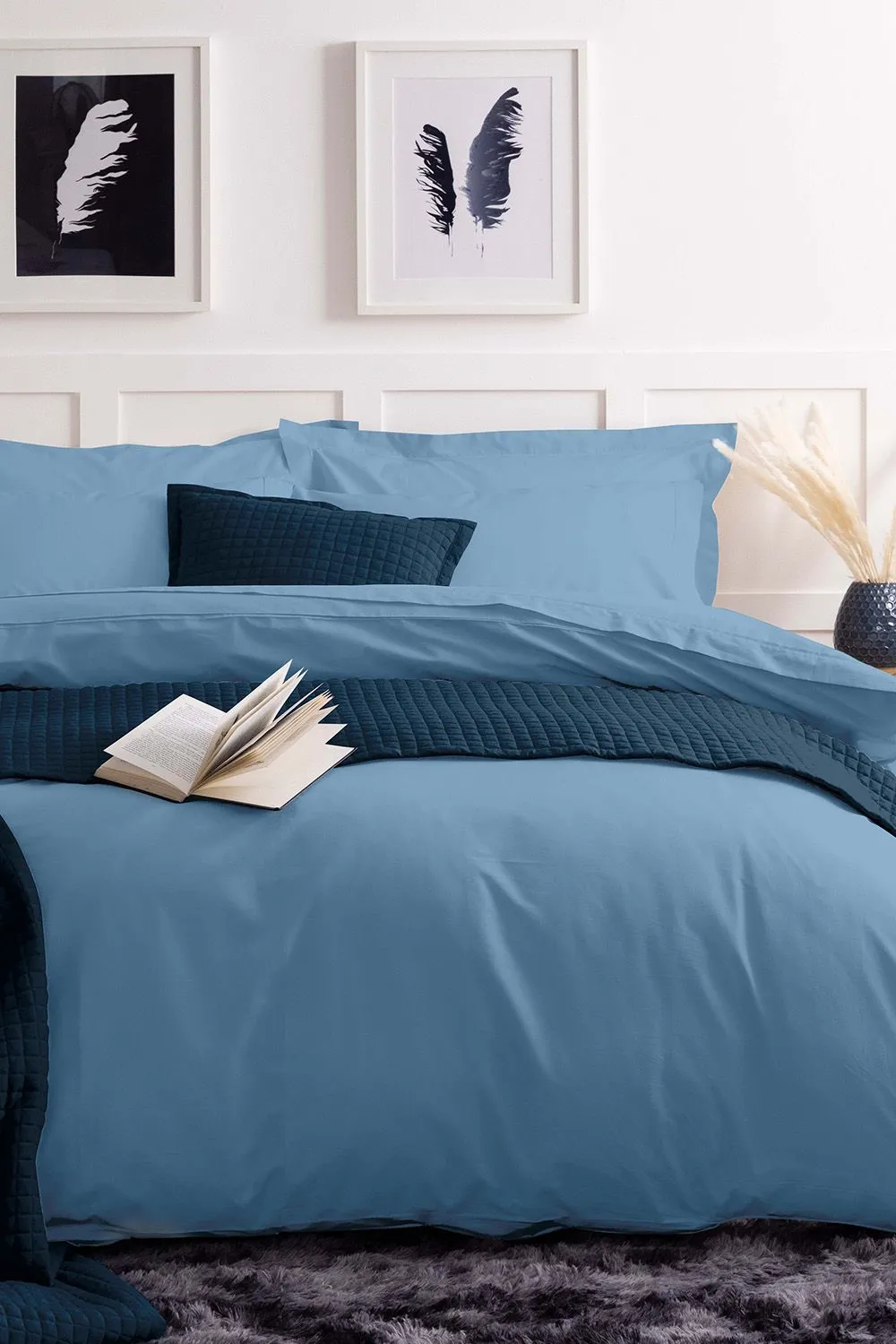 Belledorm Easy Care 200 Thread Count Cotton Polyester Percale Duvet Cover in Bright Blue 1
