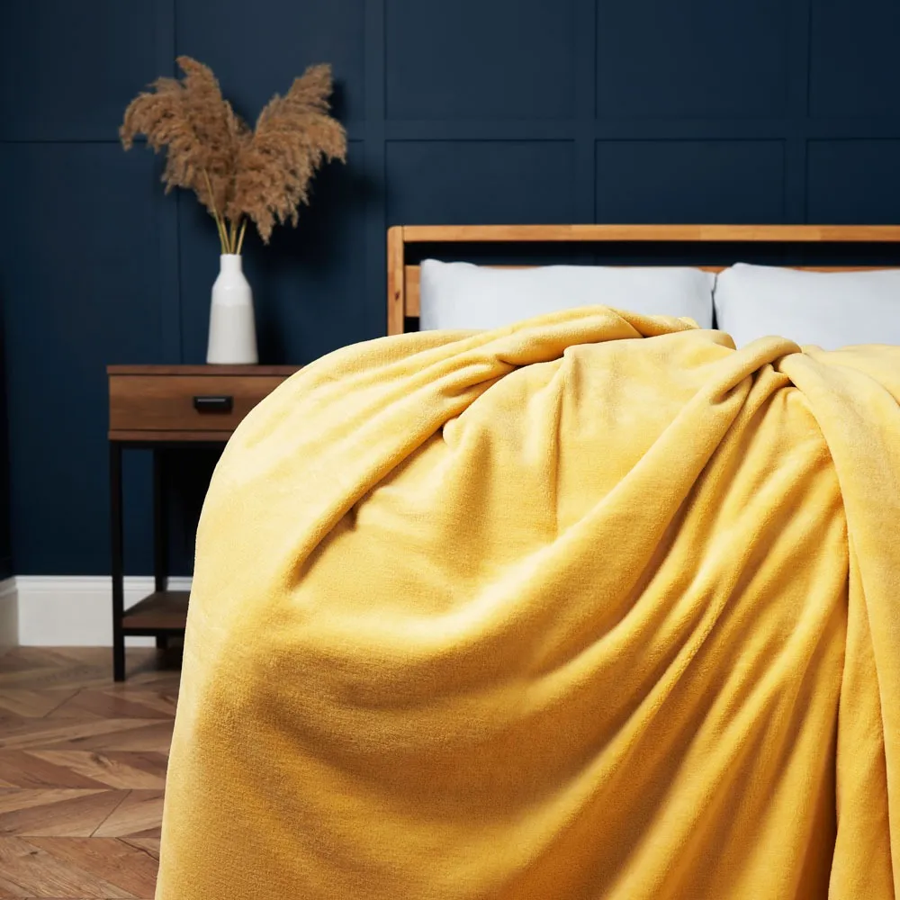 Jumbo Microfleece Throw, Ochre 1