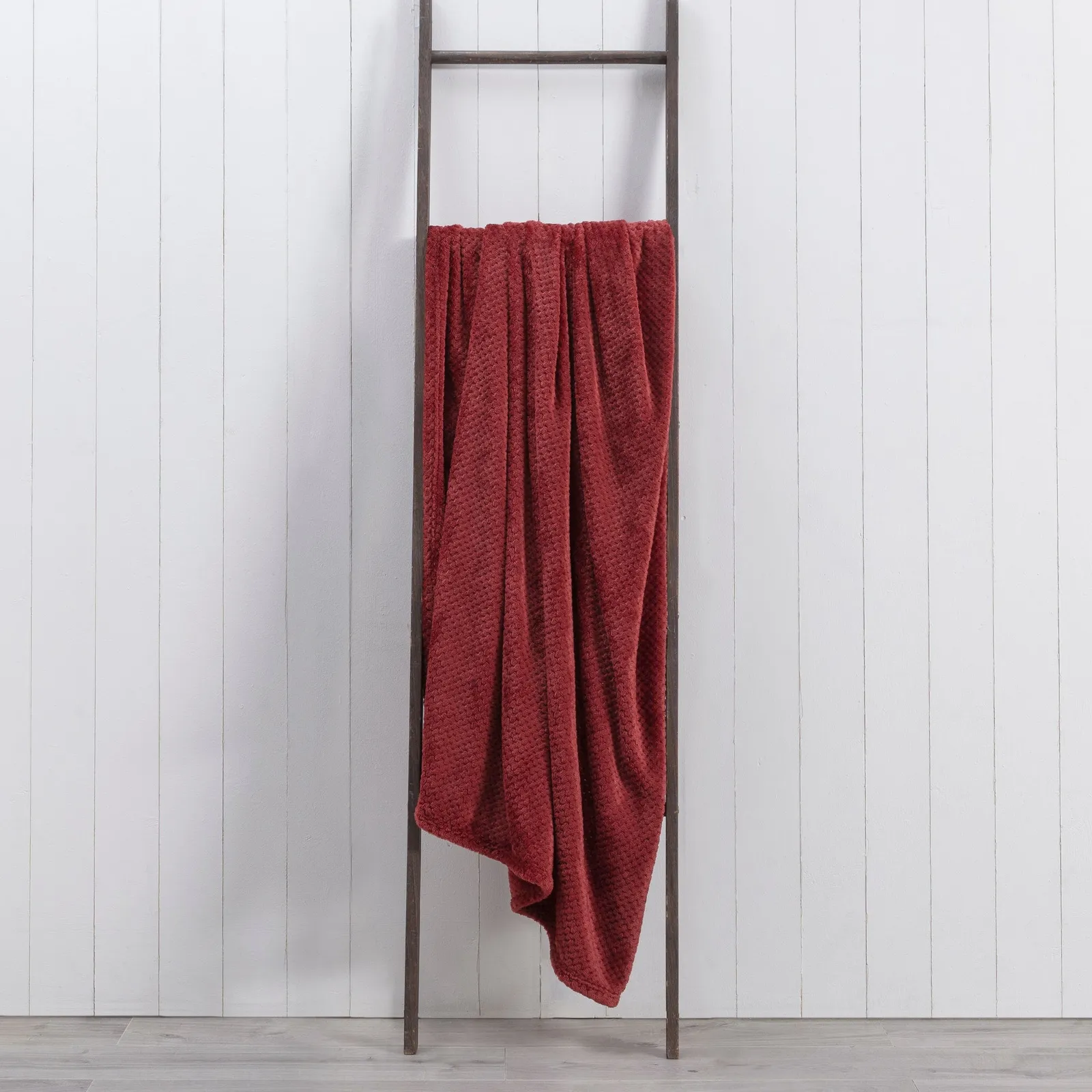 Evan 200cm x 200cm Throw Red