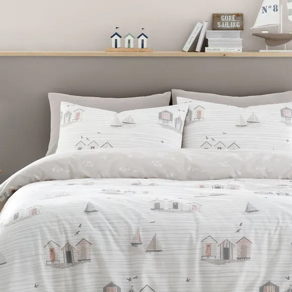 Fusion Beach Huts Duvet Cover and Pillowcase Set 2