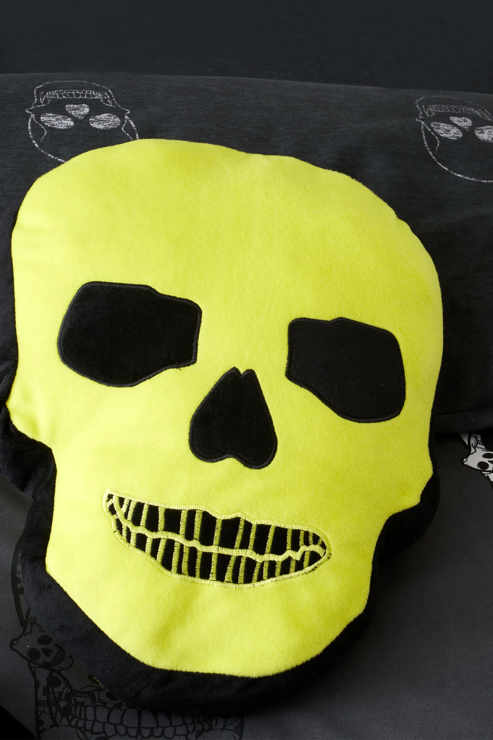 Catherine Lansfield 'Skulls' Halloween Cushion in Yellow