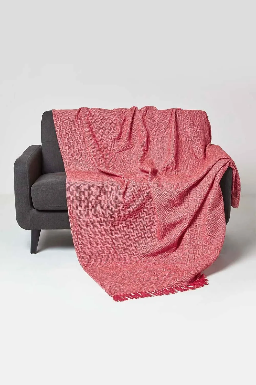 Homescapes Malda Cotton Throw with Tassels in Red