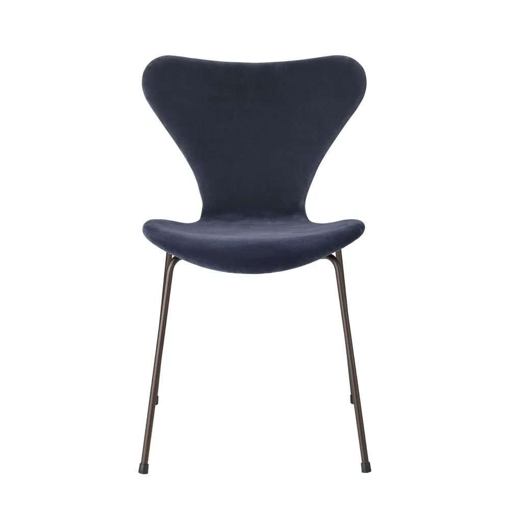 Fritz Hansen Series 7 Chair Upholstered Velvet Grey Blue 2