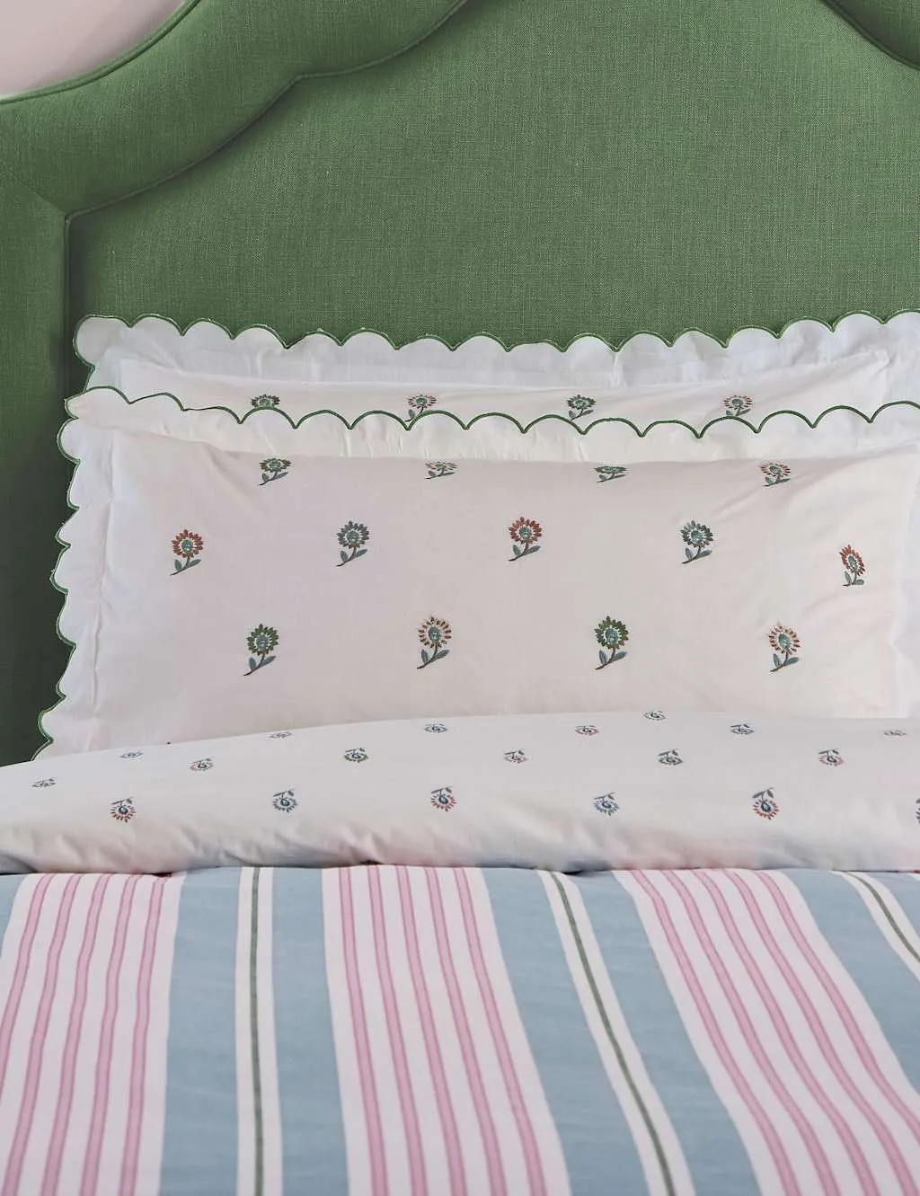 Joules 2 Pack Come Rain Or Shine Oxford Pillowcases White Mix