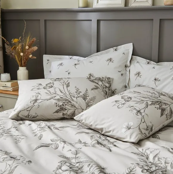 Bridget Etched Floral 100% Cotton Oxford Pillowcase 3
