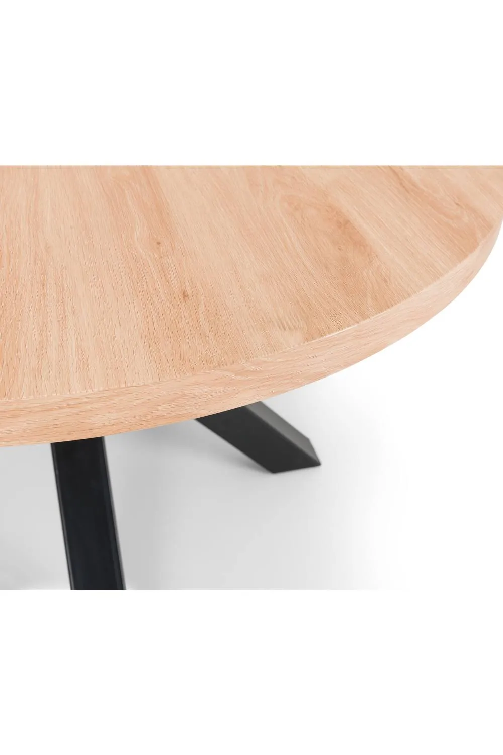 Julian Bowen Berwick Round 4 Seater Dining Table in Light Oak 6