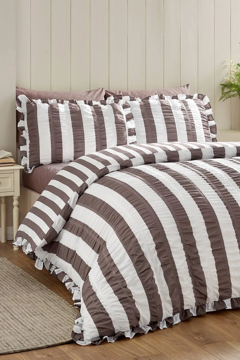 Catherine Lansfield 'Seersucker Frill Stripe' Duvet Cover Set in Chocolate 1