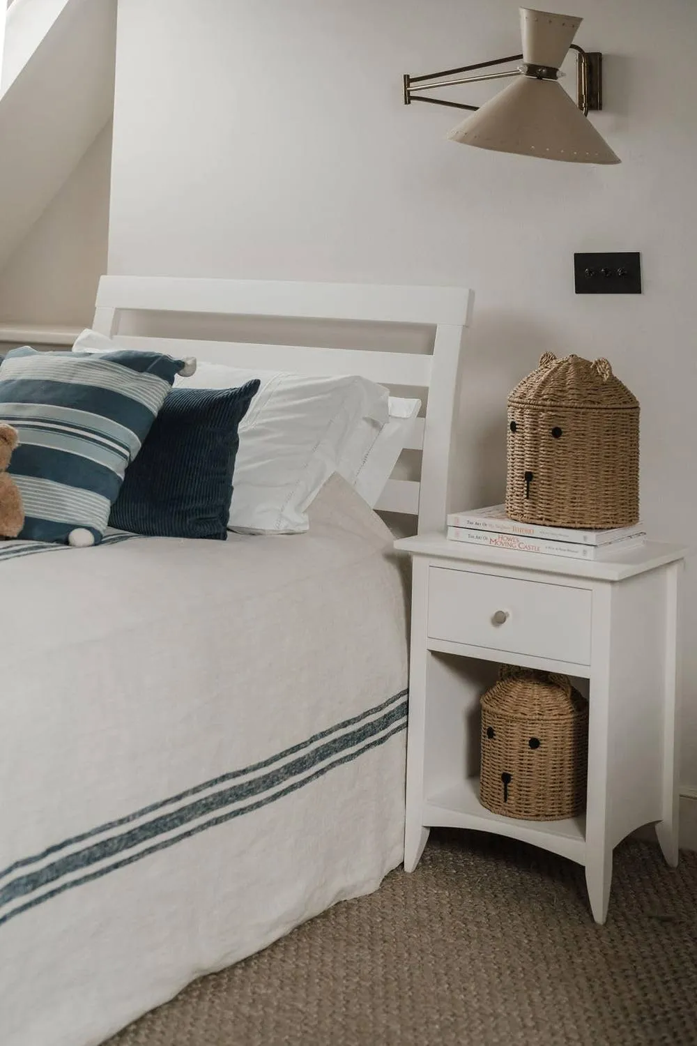Statement Furniture Edward Hopper White Single Bed Frame 3ft with Slatted Headboard 2