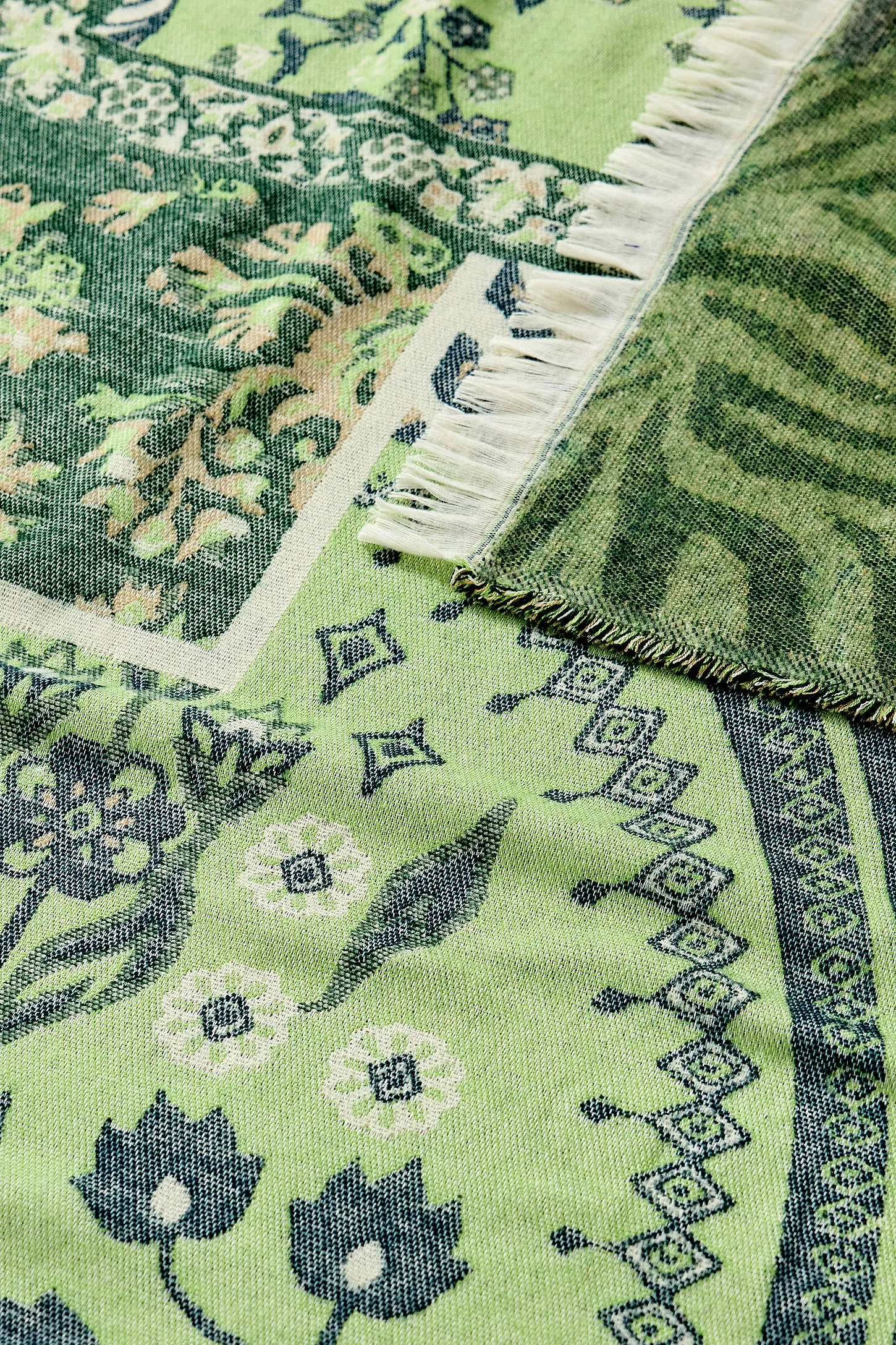 Green Priscilla Throw - Green 3