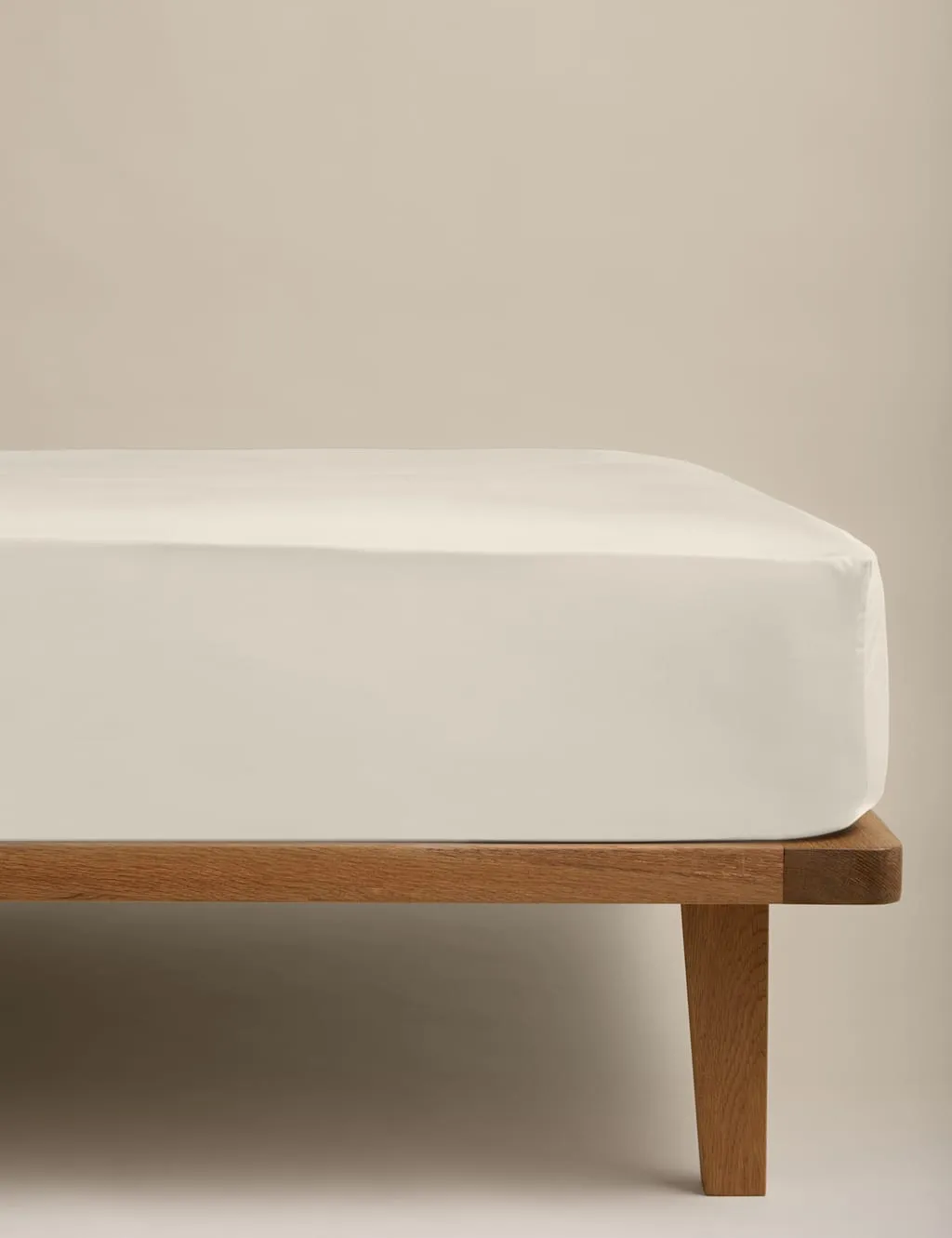 M&S Egyptian Cotton 230 Thread Count Crisp Fitted Sheet Linen