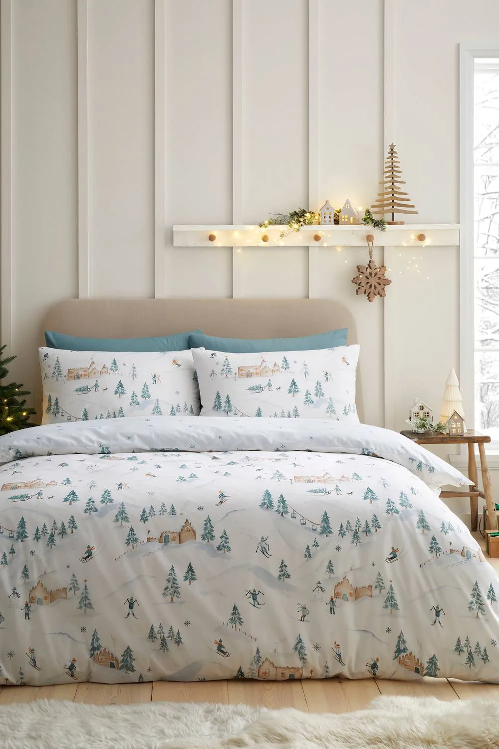 Dreams & Drapes 'Ski Village' Easy Care Festive Duvet Cover Set in Natural