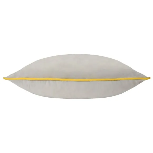 Furn. Square Cushion 3